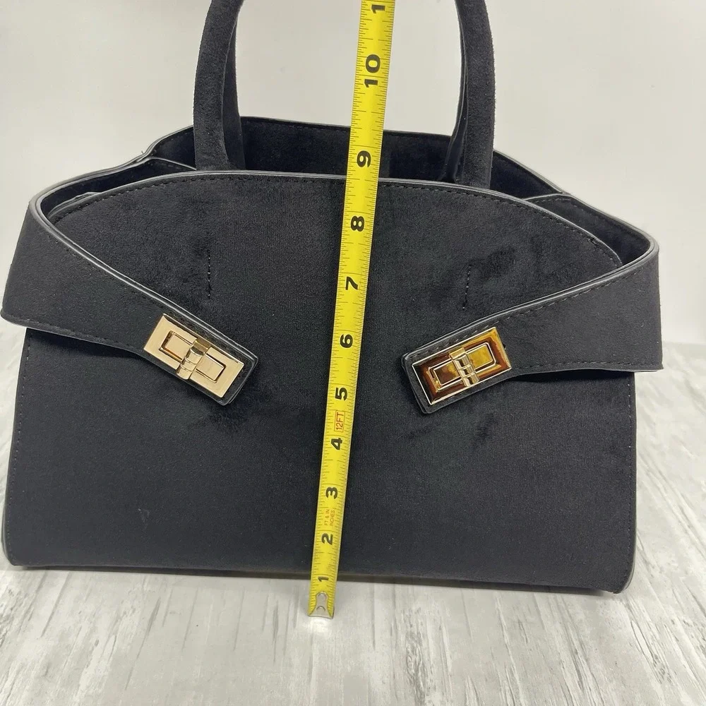 Urban Expressions brand urban